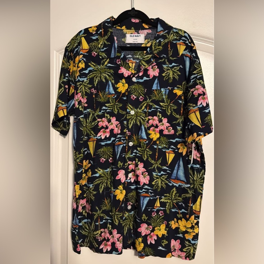 Old Navy Pink and Yellow Button Down Shirt Tropical Style